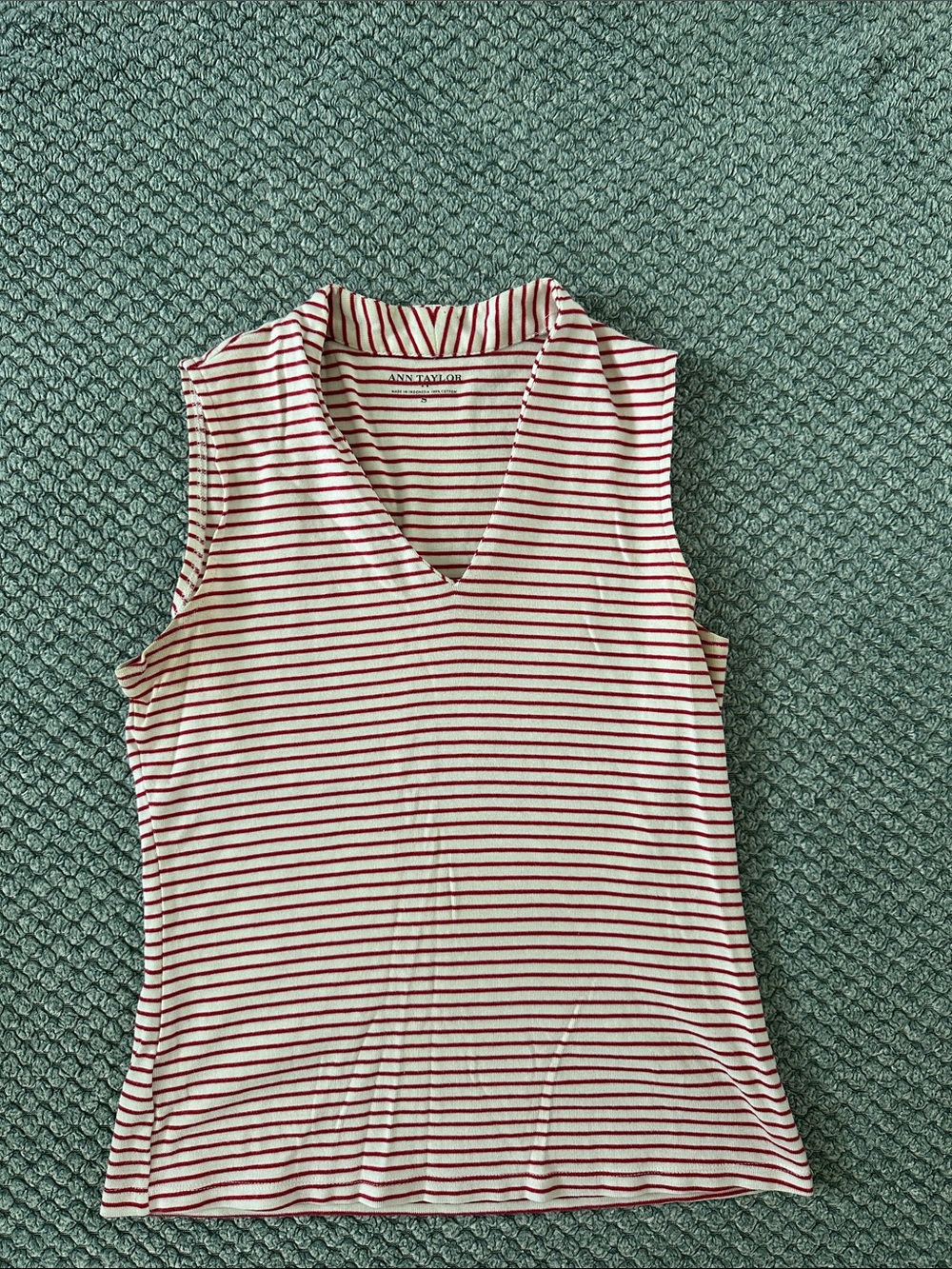 Ann Taylor Red and White Striped V-Neck Sleeveless Tank
